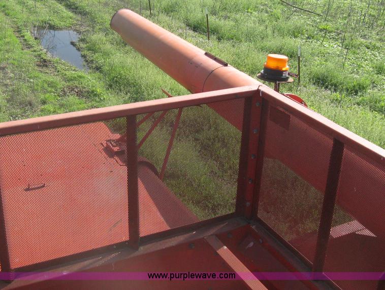 image for item A6225 Massey-Ferguson 750 combine