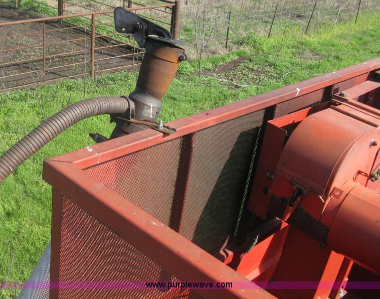 image for item A6225 Massey-Ferguson 750 combine