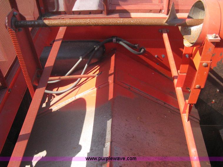 image for item A6225 Massey-Ferguson 750 combine