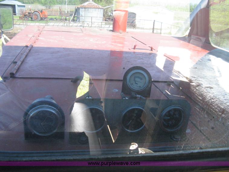 image for item A6225 Massey-Ferguson 750 combine