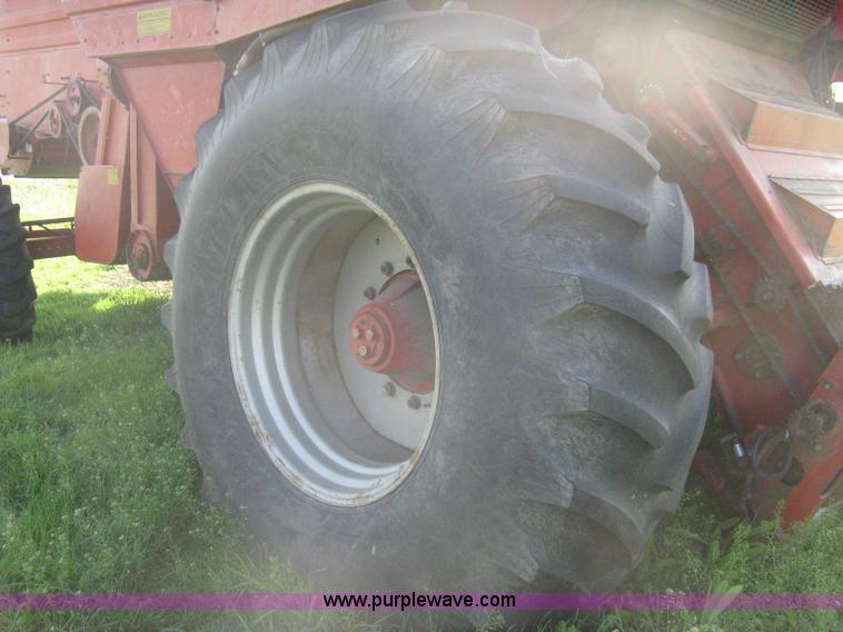 image for item A6225 Massey-Ferguson 750 combine