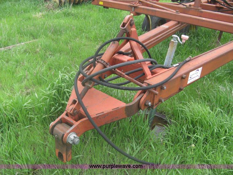 image for item A6235 Sunflower 27' chisel plow