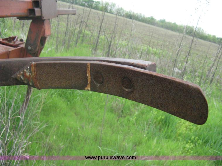 image for item A6235 Sunflower 27' chisel plow