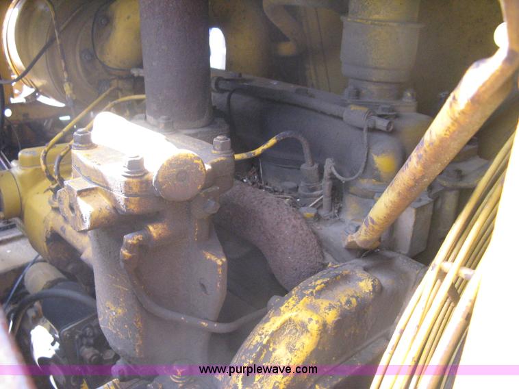 image for item A6239 Caterpillar 933 track loader