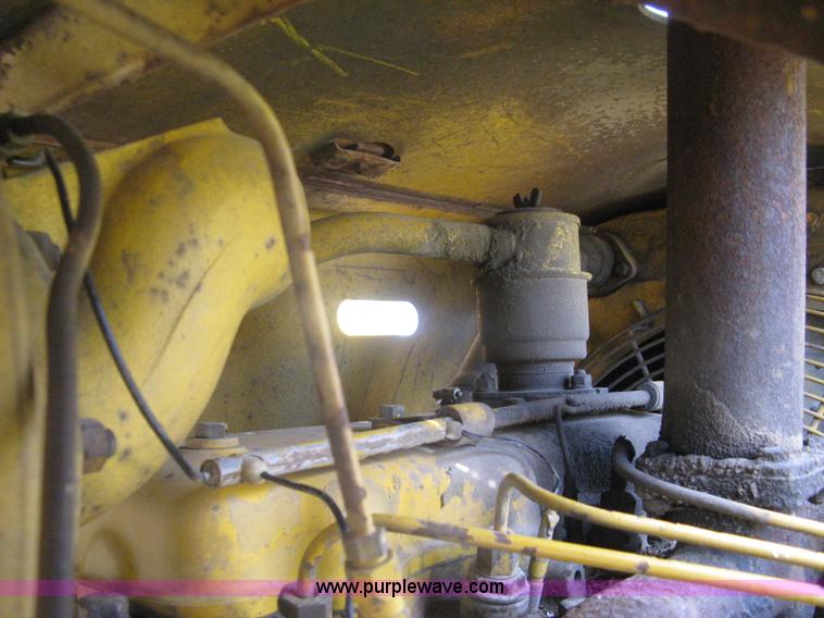 image for item A6239 Caterpillar 933 track loader