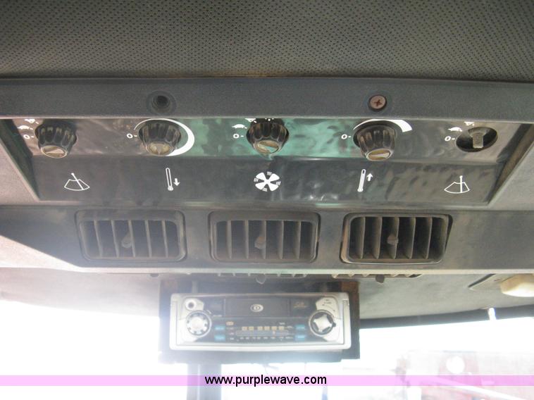 image for item A6311 1981 John Deere 4840 tractor