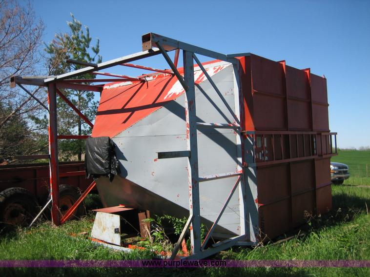 image for item B1191 Lowery hopper bin