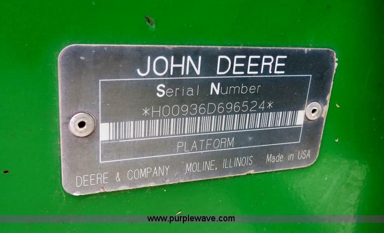 image for item B2287 2000 John Deere 936D 36' draper head