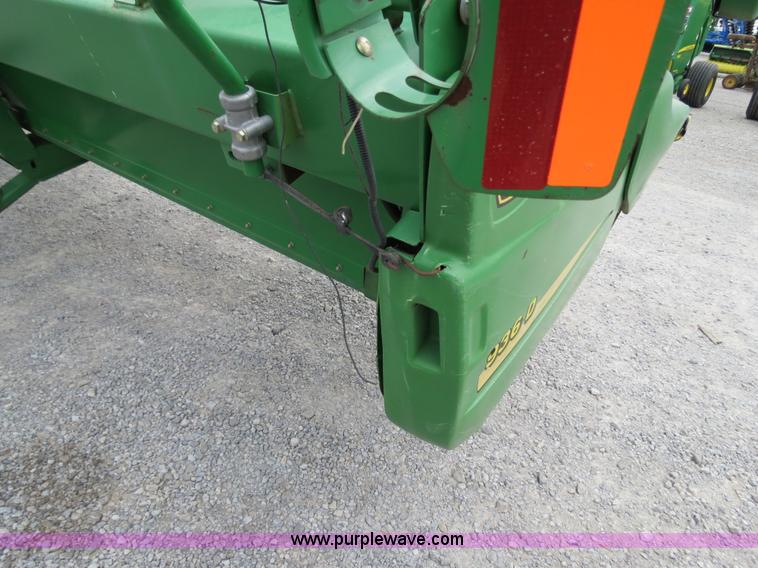 image for item B2287 2000 John Deere 936D 36' draper head