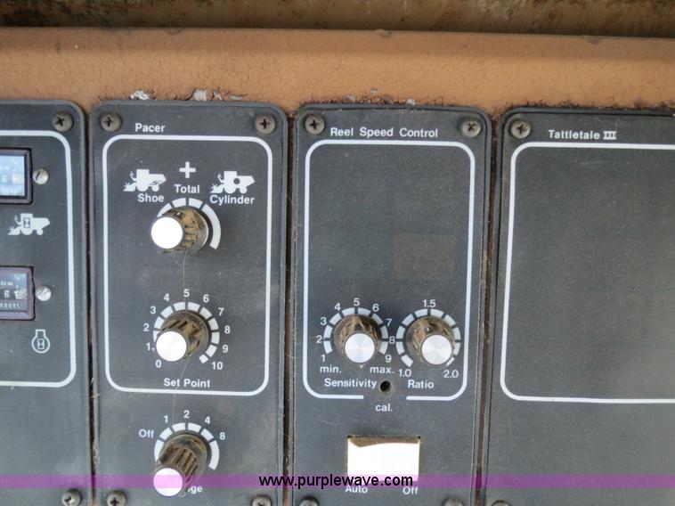 image for item B2318 1983 Gleaner N6 Series Three Combine