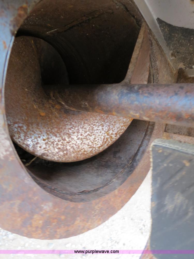 image for item B2318 1983 Gleaner N6 Series Three Combine