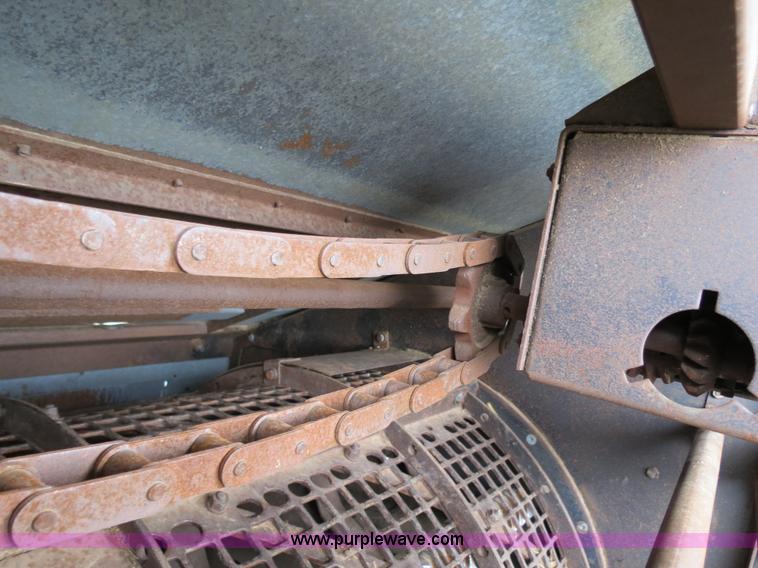 image for item B2318 1983 Gleaner N6 Series Three Combine