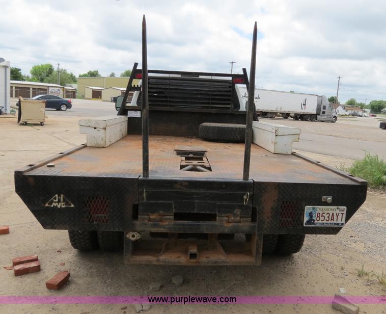 image for item B2321 1999 Ford F350 pickup truck