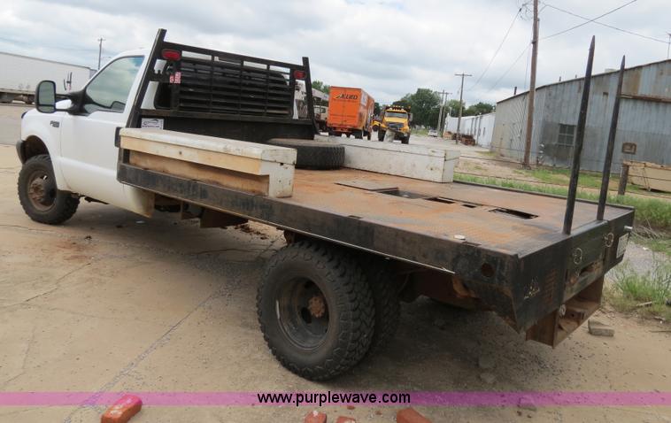 image for item B2321 1999 Ford F350 pickup truck