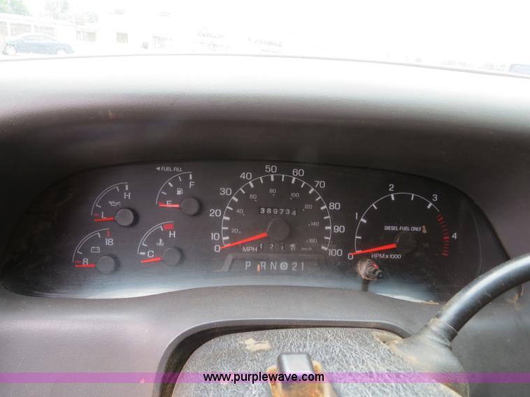 image for item B2321 1999 Ford F350 pickup truck