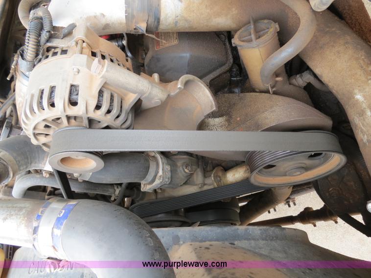 image for item B2321 1999 Ford F350 pickup truck