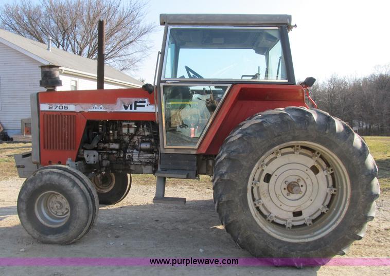 image for item B2631 1980 Massey-Ferguson 2705 tractor
