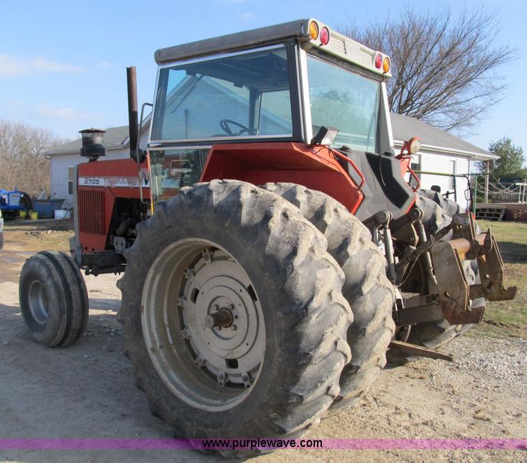 image for item B2631 1980 Massey-Ferguson 2705 tractor