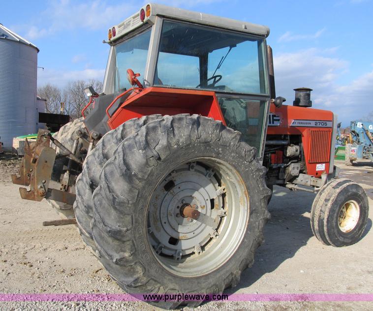 image for item B2631 1980 Massey-Ferguson 2705 tractor