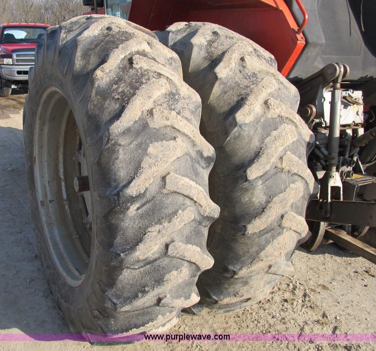 image for item B2631 1980 Massey-Ferguson 2705 tractor