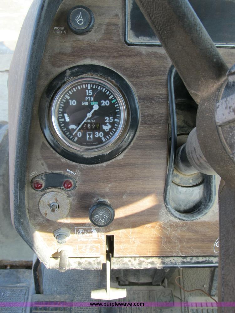 image for item B2631 1980 Massey-Ferguson 2705 tractor