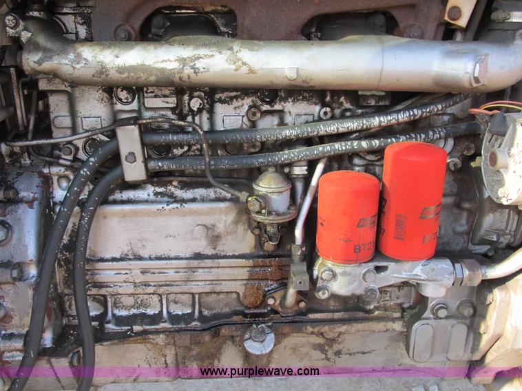 image for item B2631 1980 Massey-Ferguson 2705 tractor