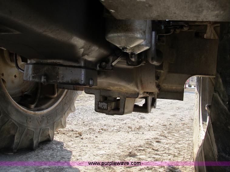 image for item B2631 1980 Massey-Ferguson 2705 tractor