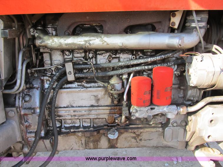 image for item B2631 1980 Massey-Ferguson 2705 tractor