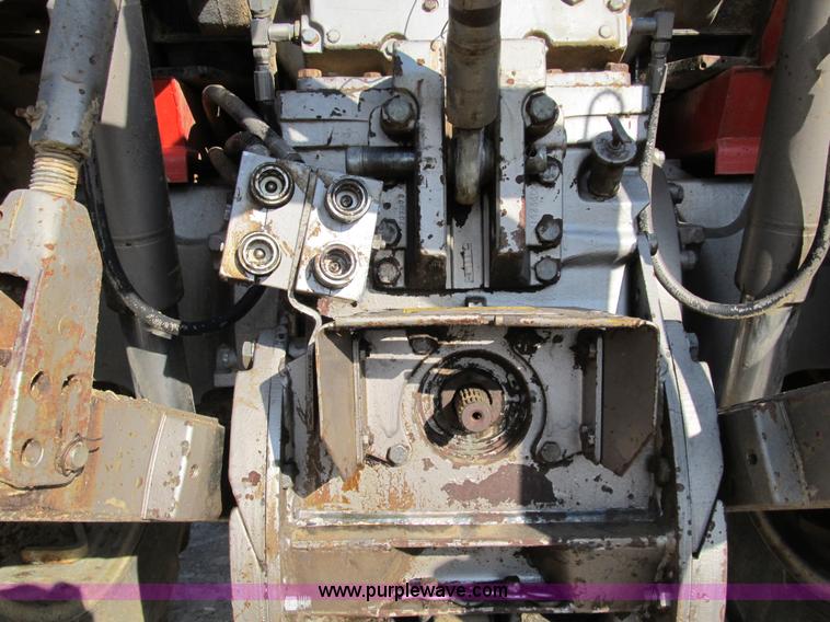 image for item B2631 1980 Massey-Ferguson 2705 tractor