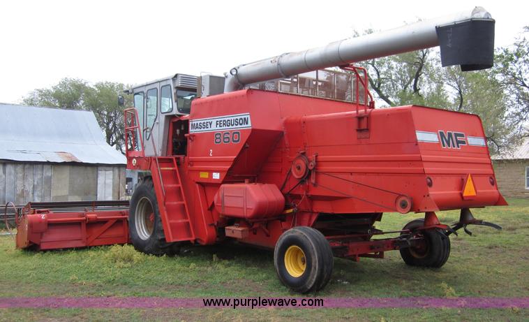 image for item B3164 1982 Massey-Ferguson 860 combine with header