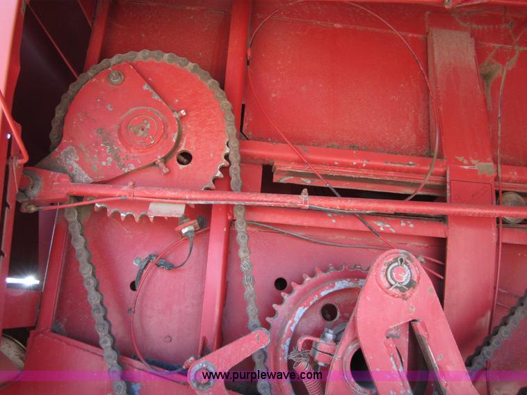 image for item B3185 1993 Case IH 8580 large square baler