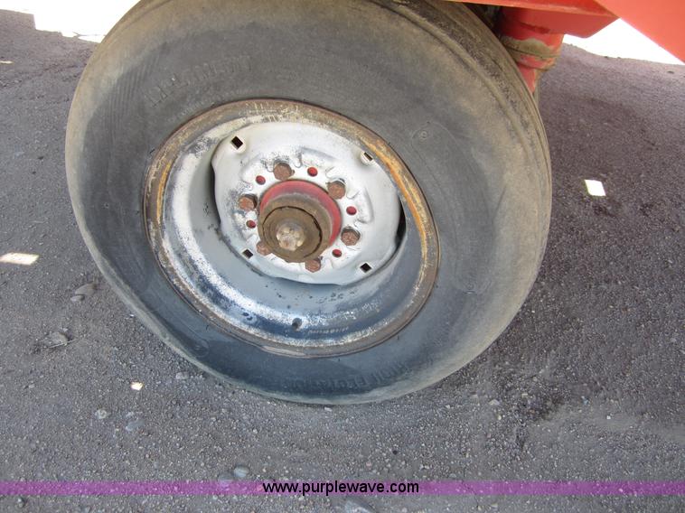 image for item B3185 1993 Case IH 8580 large square baler