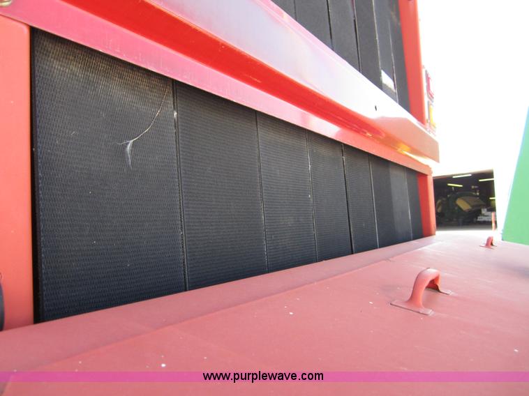 image for item B3186 2003 New Holland BR780 round baler