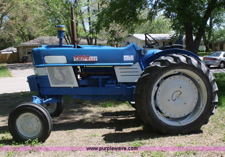 image for item B6519 1963 Ford 6000 tractor