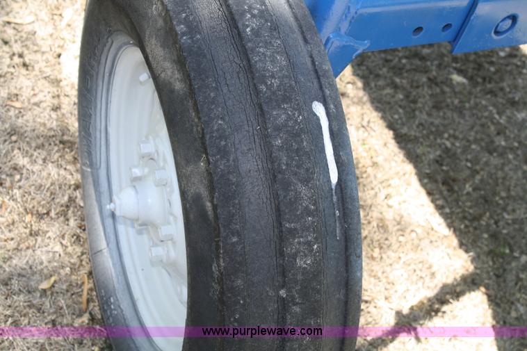 image for item B6519 1963 Ford 6000 tractor