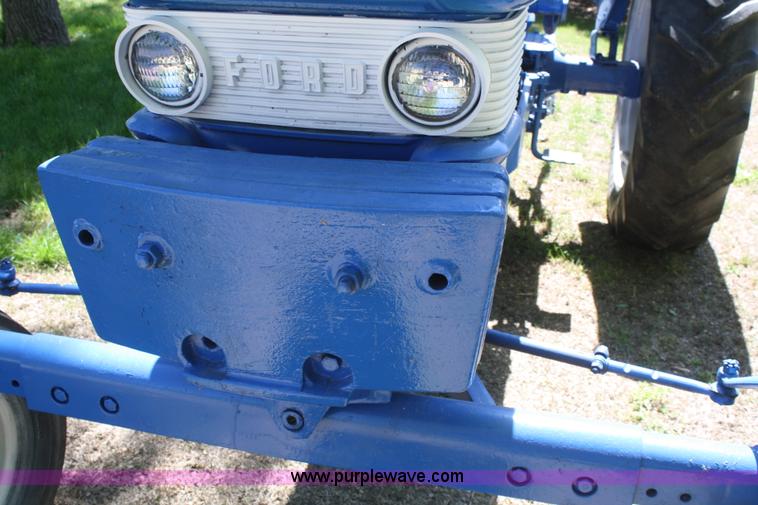 image for item B6519 1963 Ford 6000 tractor