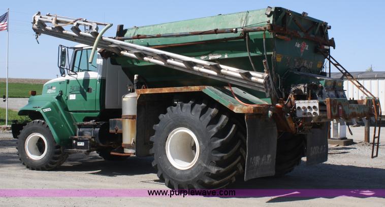 image for item B6524 1996 Ford LN8000 Loral Air Max fertilizer truck