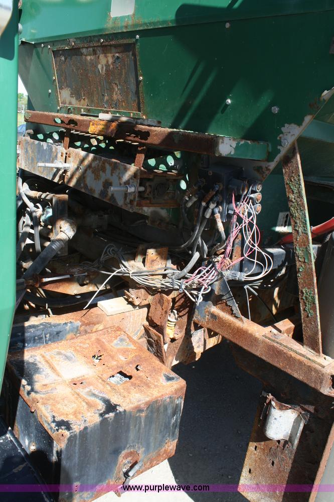 image for item B6524 1996 Ford LN8000 Loral Air Max fertilizer truck