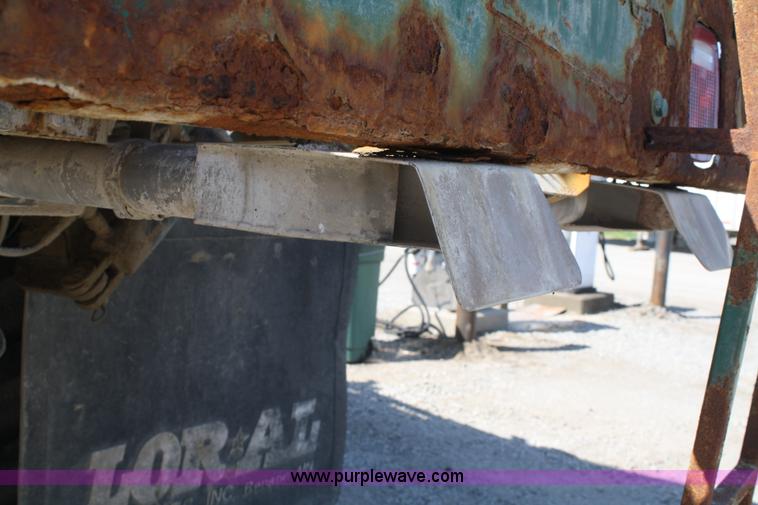 image for item B6524 1996 Ford LN8000 Loral Air Max fertilizer truck