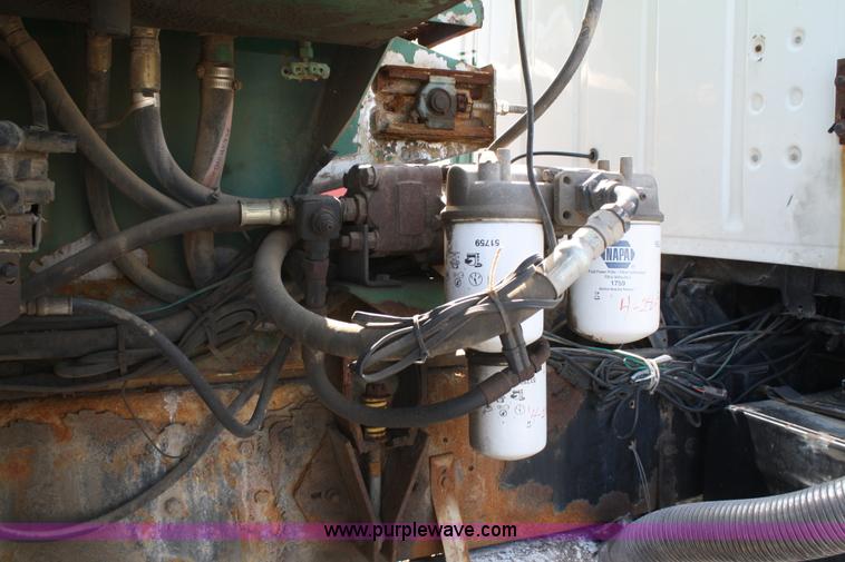 image for item B6524 1996 Ford LN8000 Loral Air Max fertilizer truck
