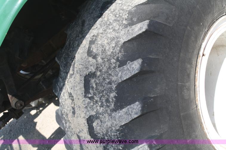 image for item B6524 1996 Ford LN8000 Loral Air Max fertilizer truck