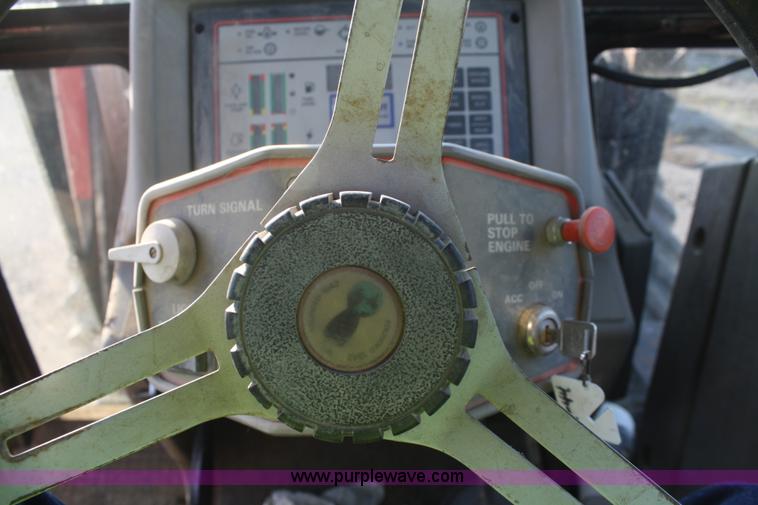 image for item B6531 1986 Case IH 2294 MFWD tractor