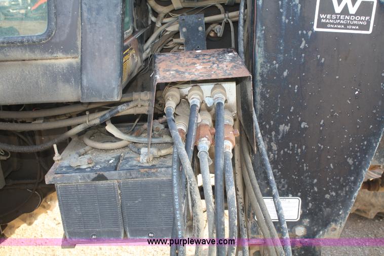 image for item B6531 1986 Case IH 2294 MFWD tractor