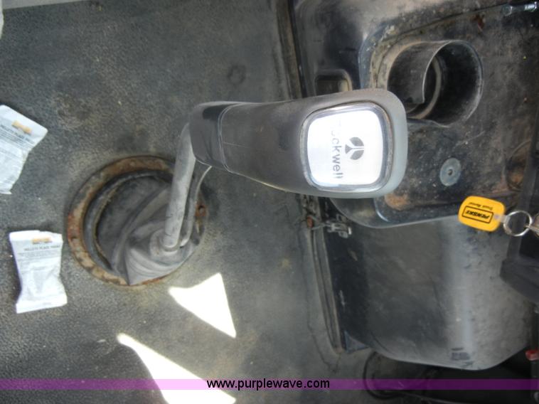 image for item C4327 1997 Volvo WCA semi truck