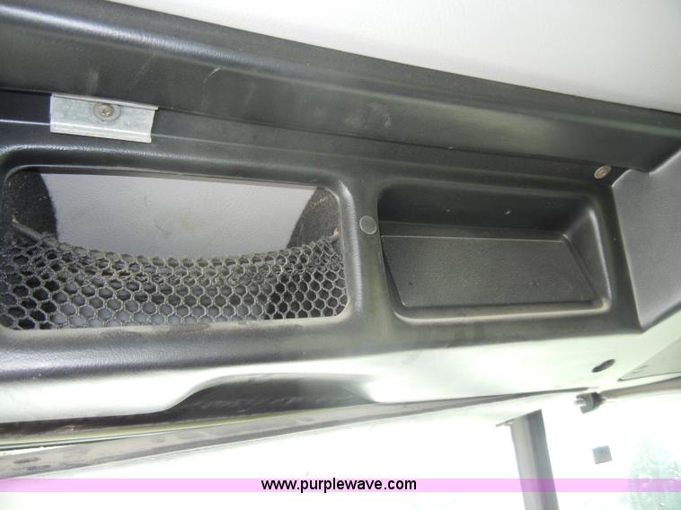 image for item C4327 1997 Volvo WCA semi truck