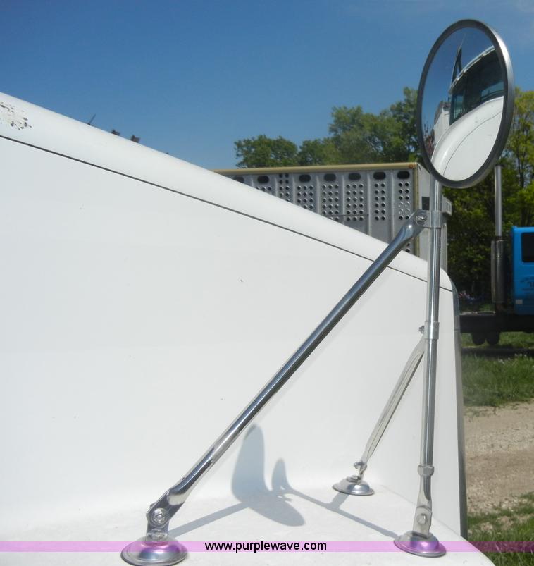 image for item C4327 1997 Volvo WCA semi truck