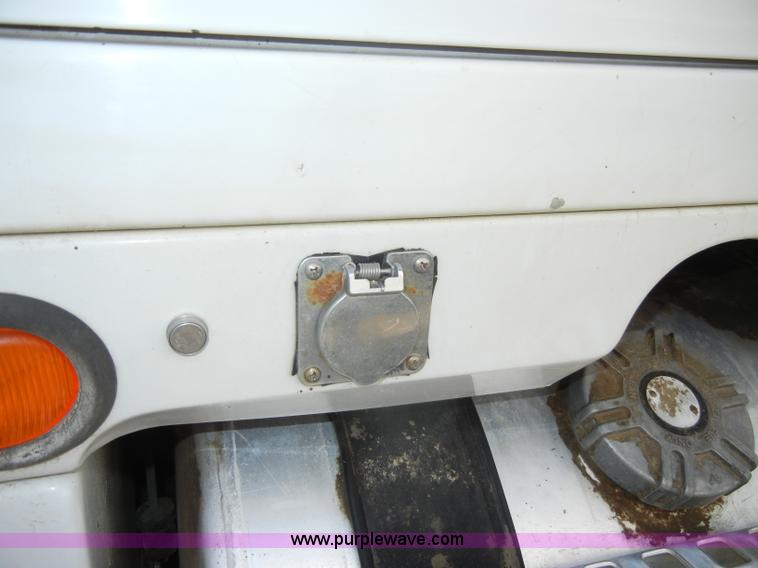 image for item C4327 1997 Volvo WCA semi truck