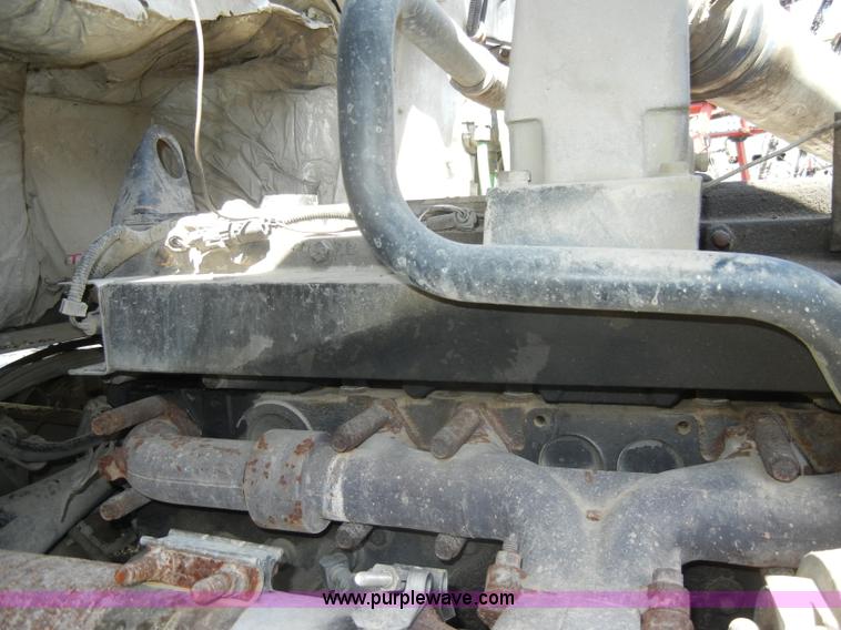 image for item C4327 1997 Volvo WCA semi truck