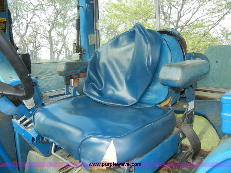 image for item C4472 1978 Ford 6700 tractor