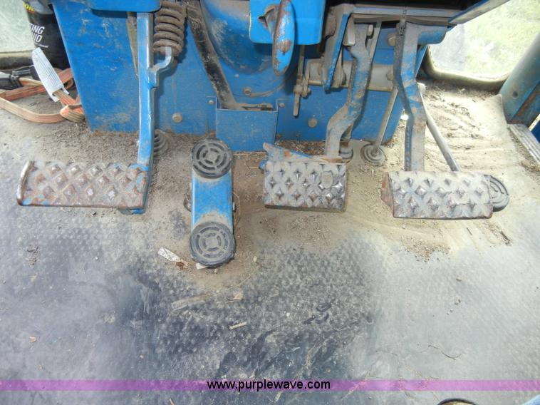 image for item C4472 1978 Ford 6700 tractor